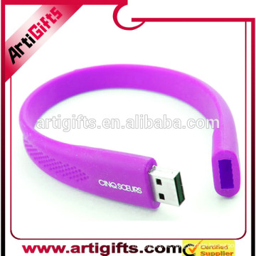 Alibaba China Lieferanten Großhandel Silikon benutzerdefinierte Armband USB-Armband